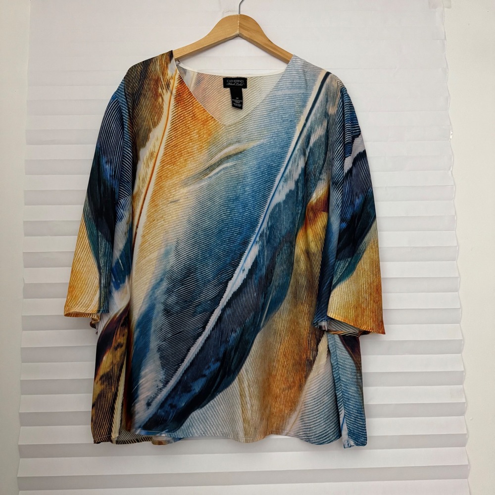 Catherines Black Label Feather Print V-Neck Boho Blouse Blue Gold 2X Modern Chic
